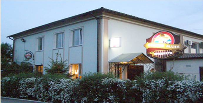 http://www.stariymlin.nedrigayliv.com.ua/img/header14.jpg
