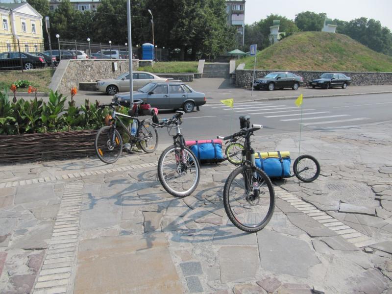 Жаркая 1000.