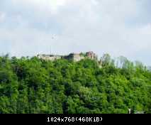 17 Хустский замок с подножья горы