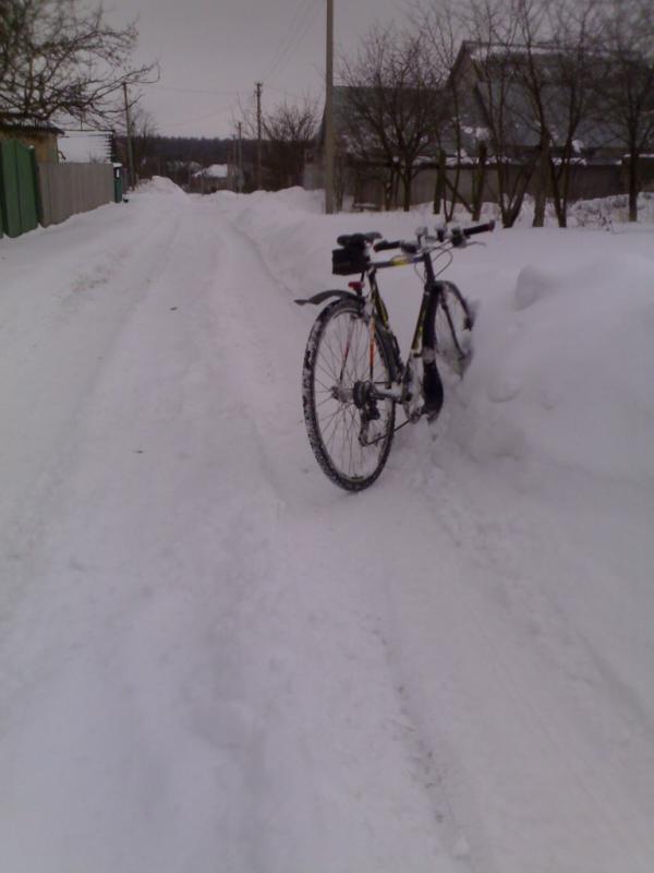 На переднем плане борозда. Это я выруливал :)